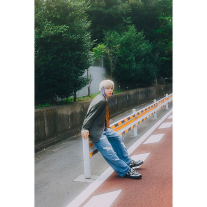 [QJ Store Exclusive] “Ryodai Nagano Photo &amp; Essay “Me”” with mini card bonus
